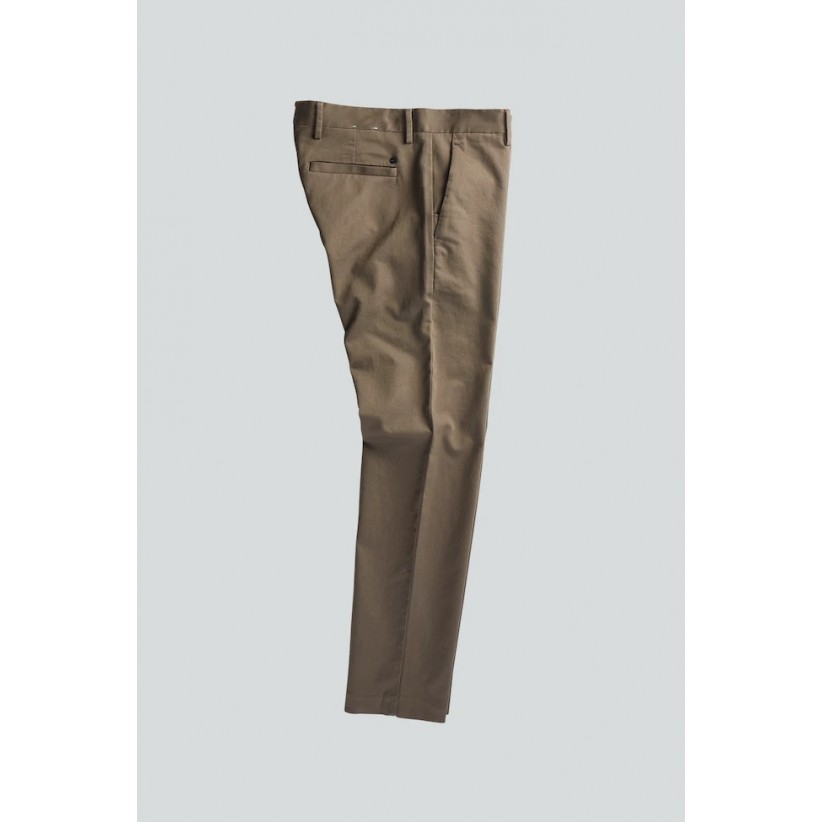 NN07, THEO 1420 CHINO I SAND