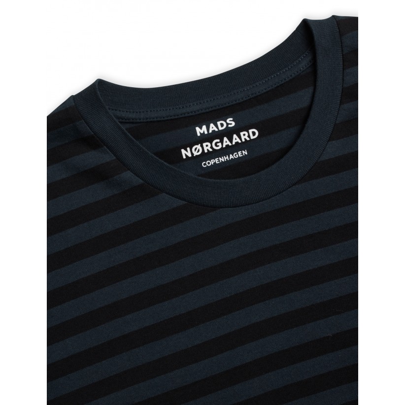 MadsNrgaardTshirtThorMidiOrganicTeeNavyBlack-01