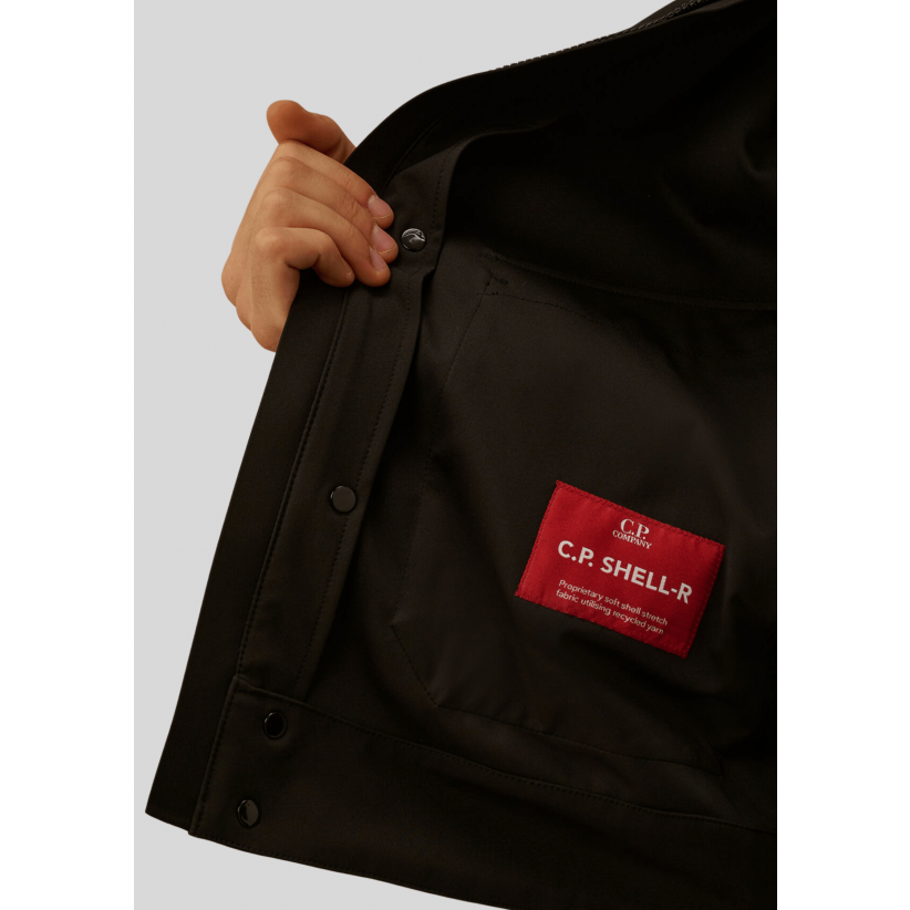 CPCompanyOvertjShellRHoodedLensJacketBlack-01