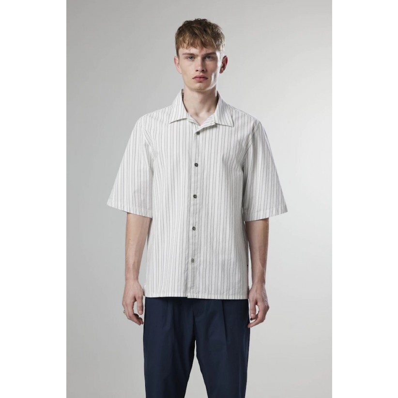 NN07SkjorteSSOle5373BlackStripe-01