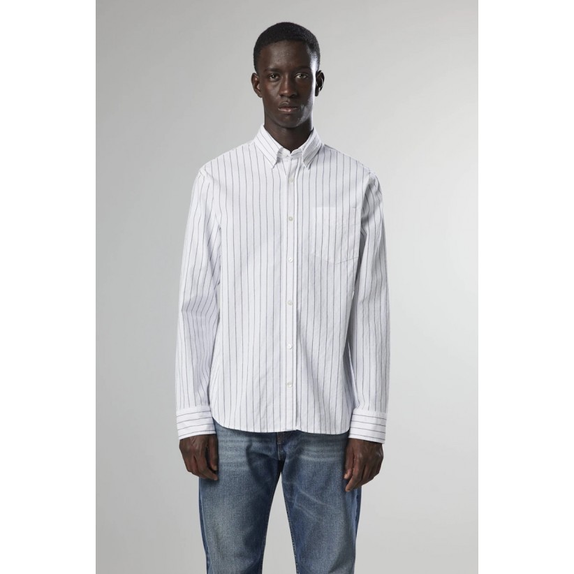 NN07SkjorteArne5246SeersuckerBlackStripe-01