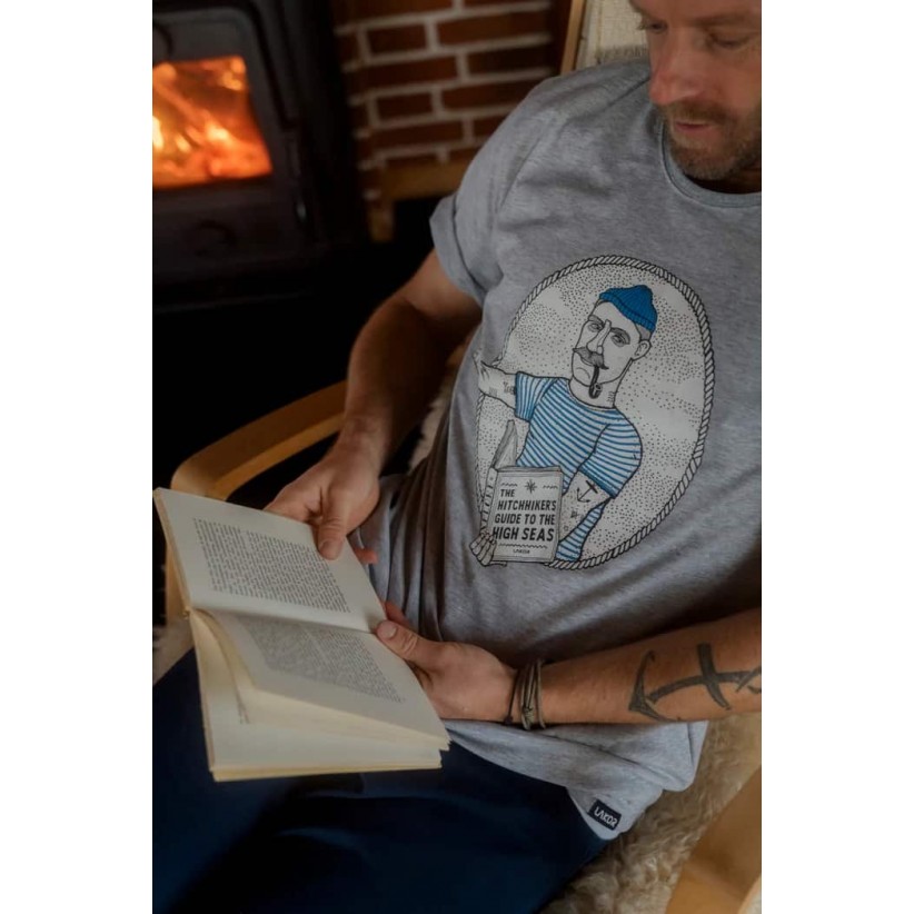 LAKORHITCHHIKERTSHIRTILYSGR-01
