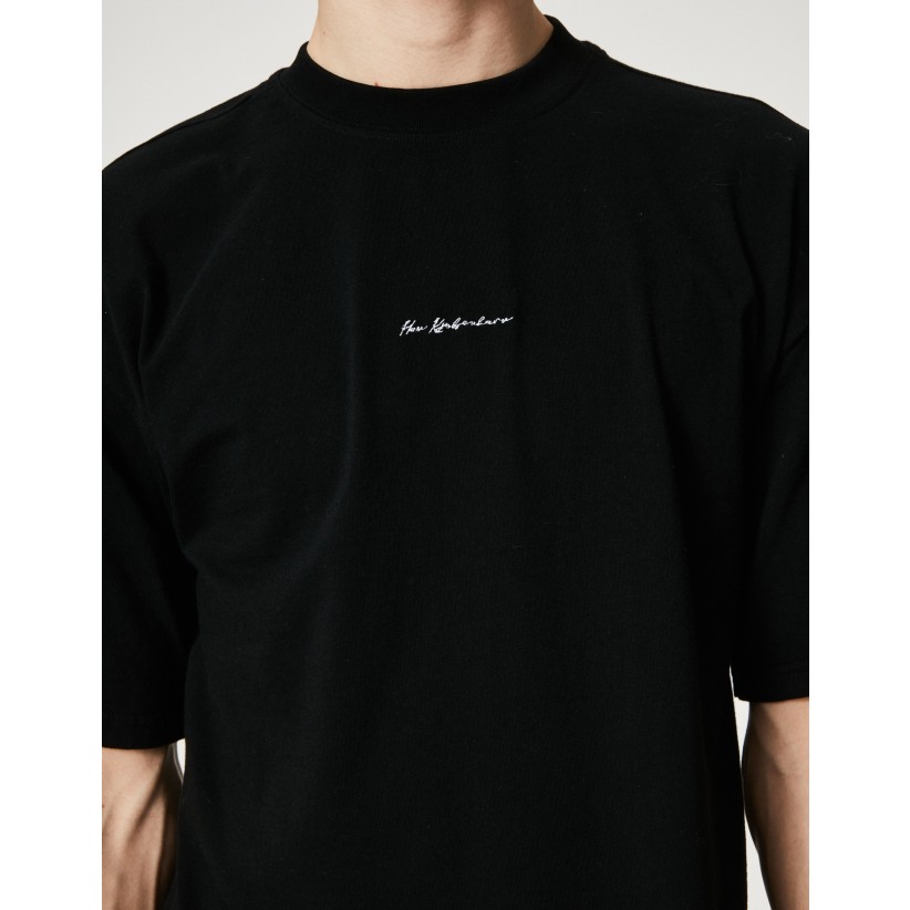 HANKJBENHAVNSCRIPTSTSHIRTISORT-01