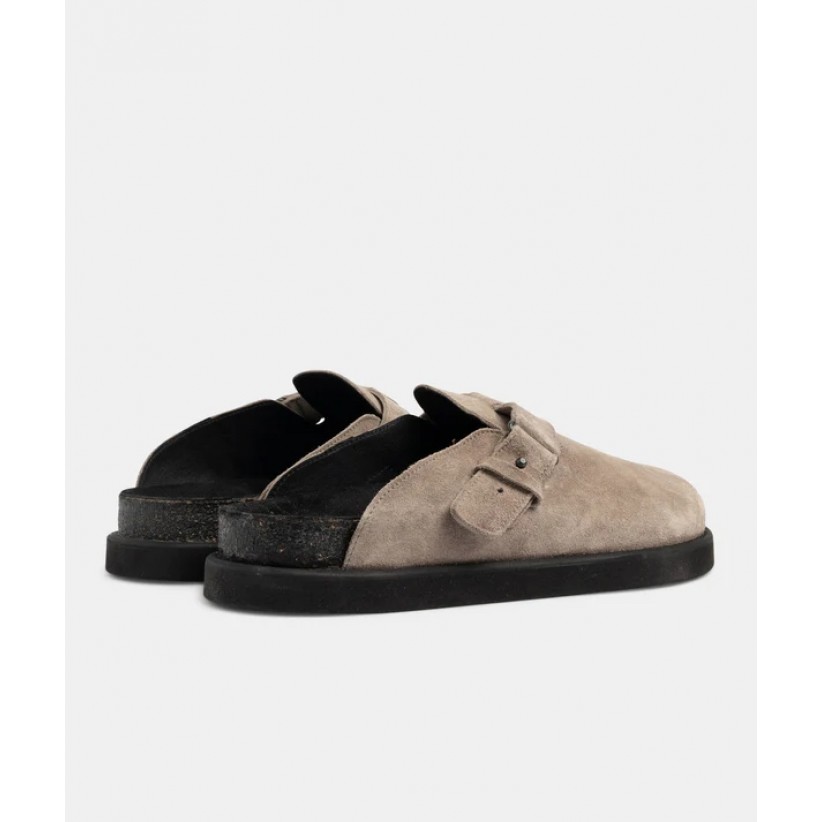 GARMENTPROJECTJOHNSONCLOGSANDALIGRSUEDE-01