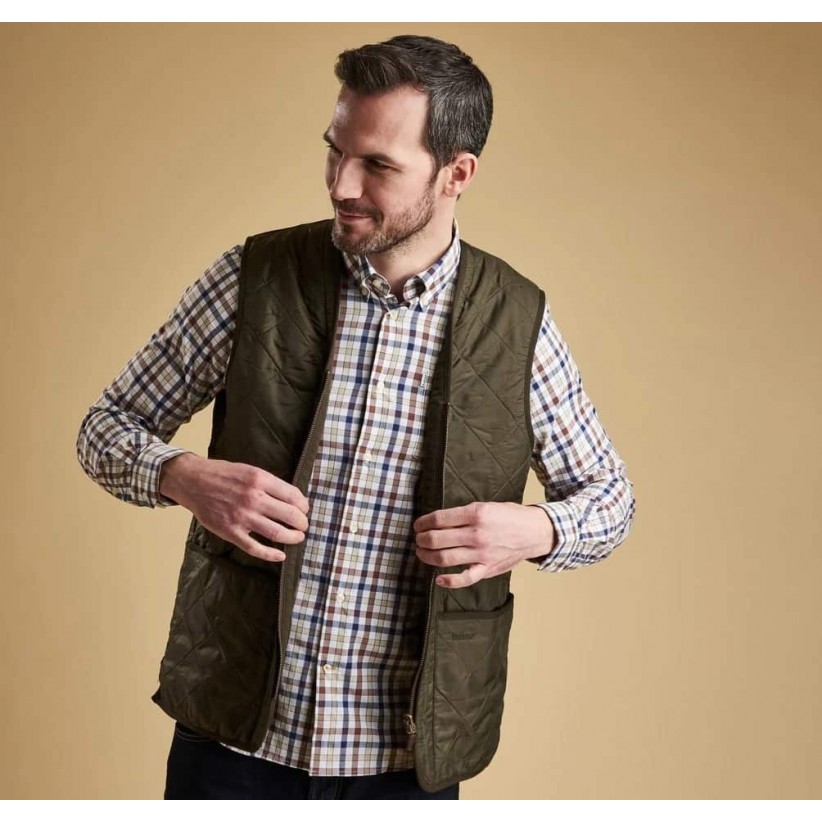 BARBOURPOLARQUILTVESTZIPINLINERIOLIVE-01
