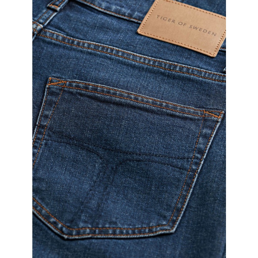 TIGEROFSWEDENPISTELEROJEANSIBL-01