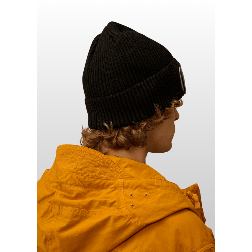 CPCompanyStrikhueCottonGoggleBeanieBlack-01