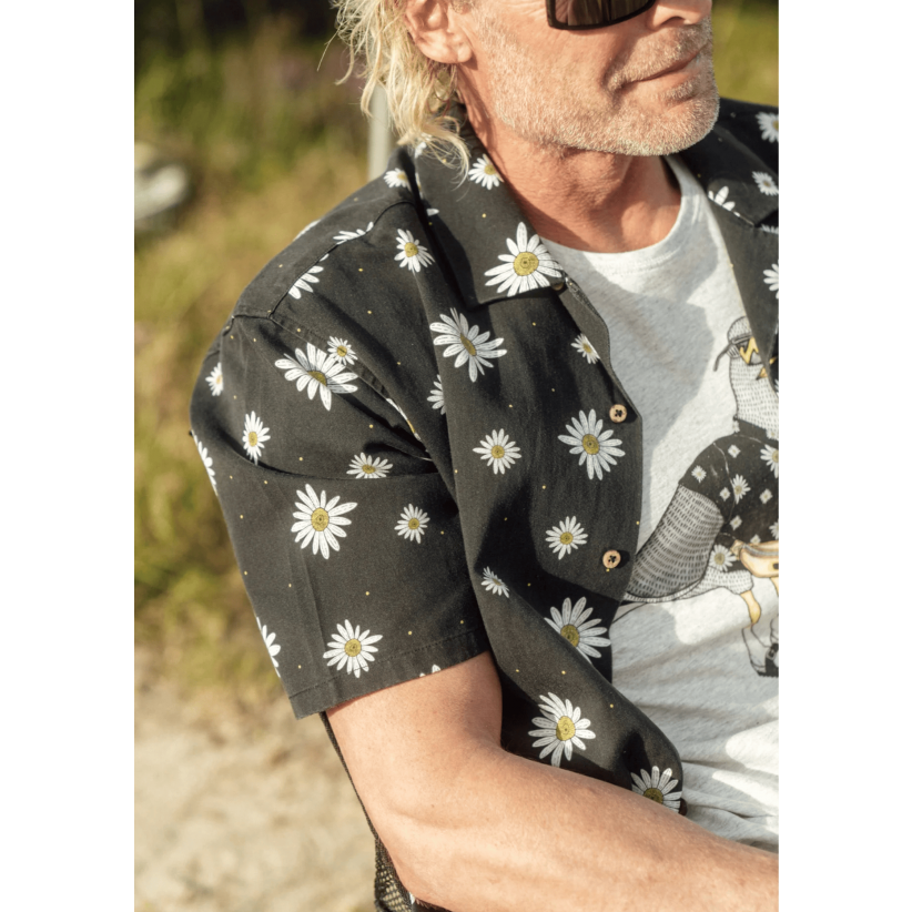 LakorSkjorteSSMaguriteMoonlessNight-01