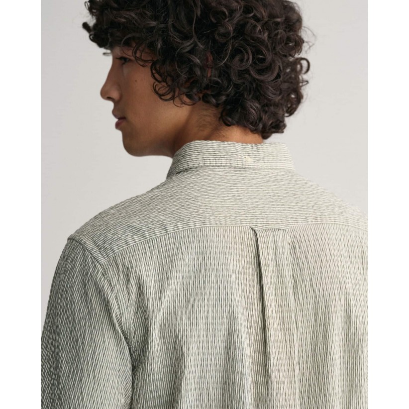 GantSkjorteSSStripedSeersuckerPineGreen-01