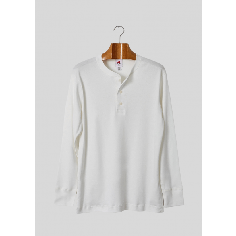 VictoryEssentialsUndertjKarlLSHenley230OffWhite-01