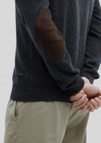barbourstrikessentialcrewneckjumpercharcoal-00