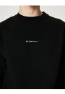 HAN KJØBENHAVN, SCRIPT SWEATSHIRT I SORT