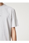 HAN KJØBENHAVN, SCRIPT T-SHIRT I LYS GRÅ